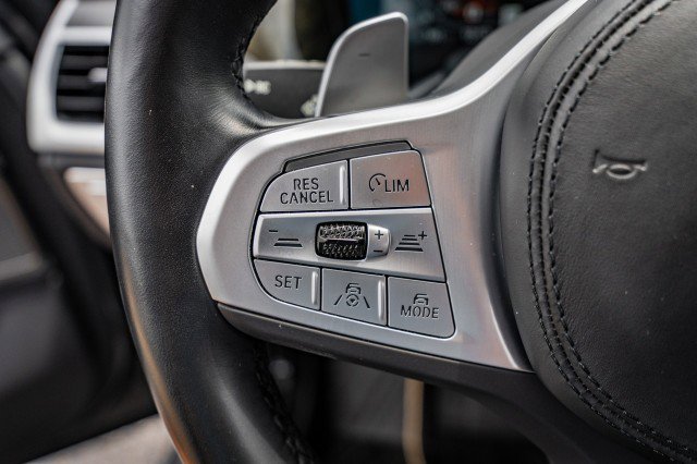 Used 2022 BMW M760i xDrive w/ Luxury Rear Seating Package image 26
