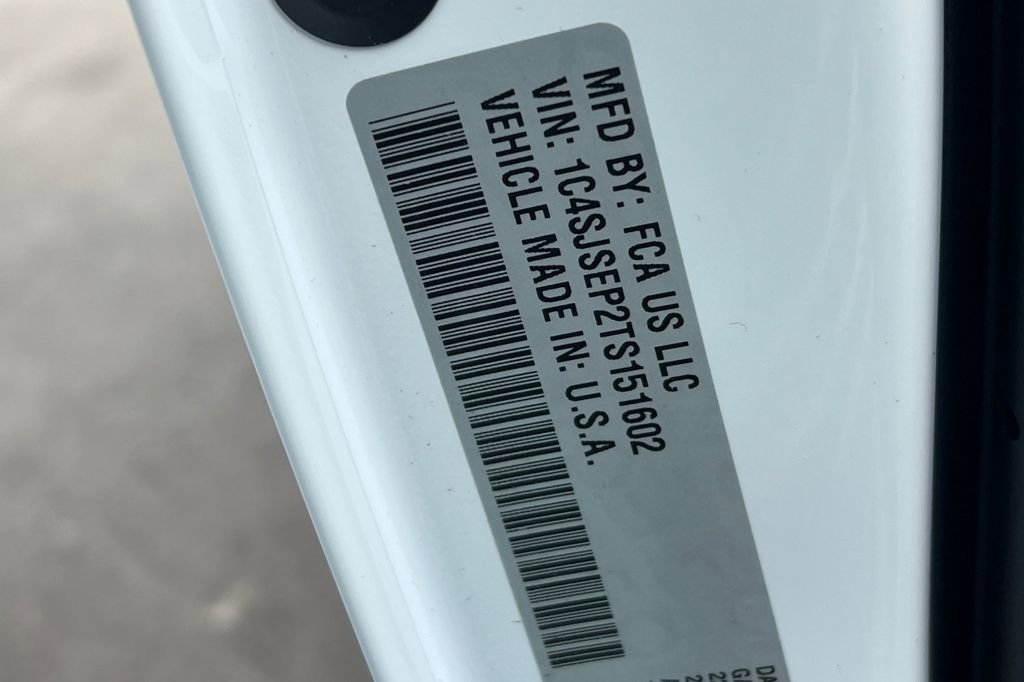 New 2026 Jeep Grand Wagoneer L Summit w/ Premium Group III image 28