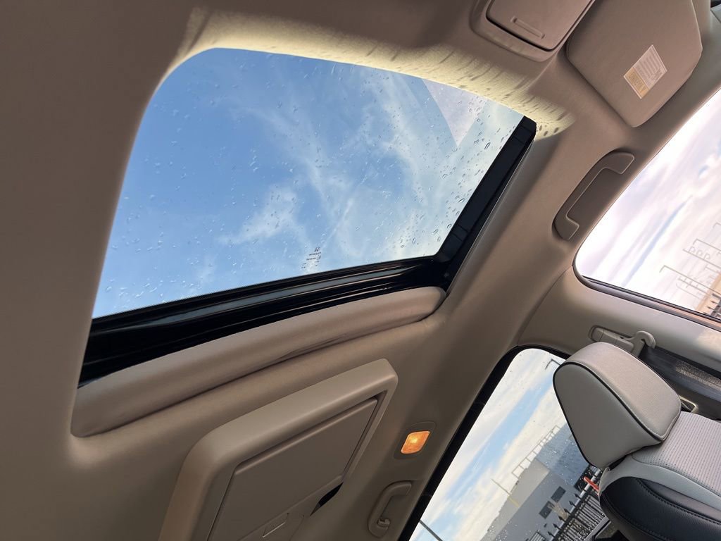 Certified 2026 Honda Odyssey Elite image 33