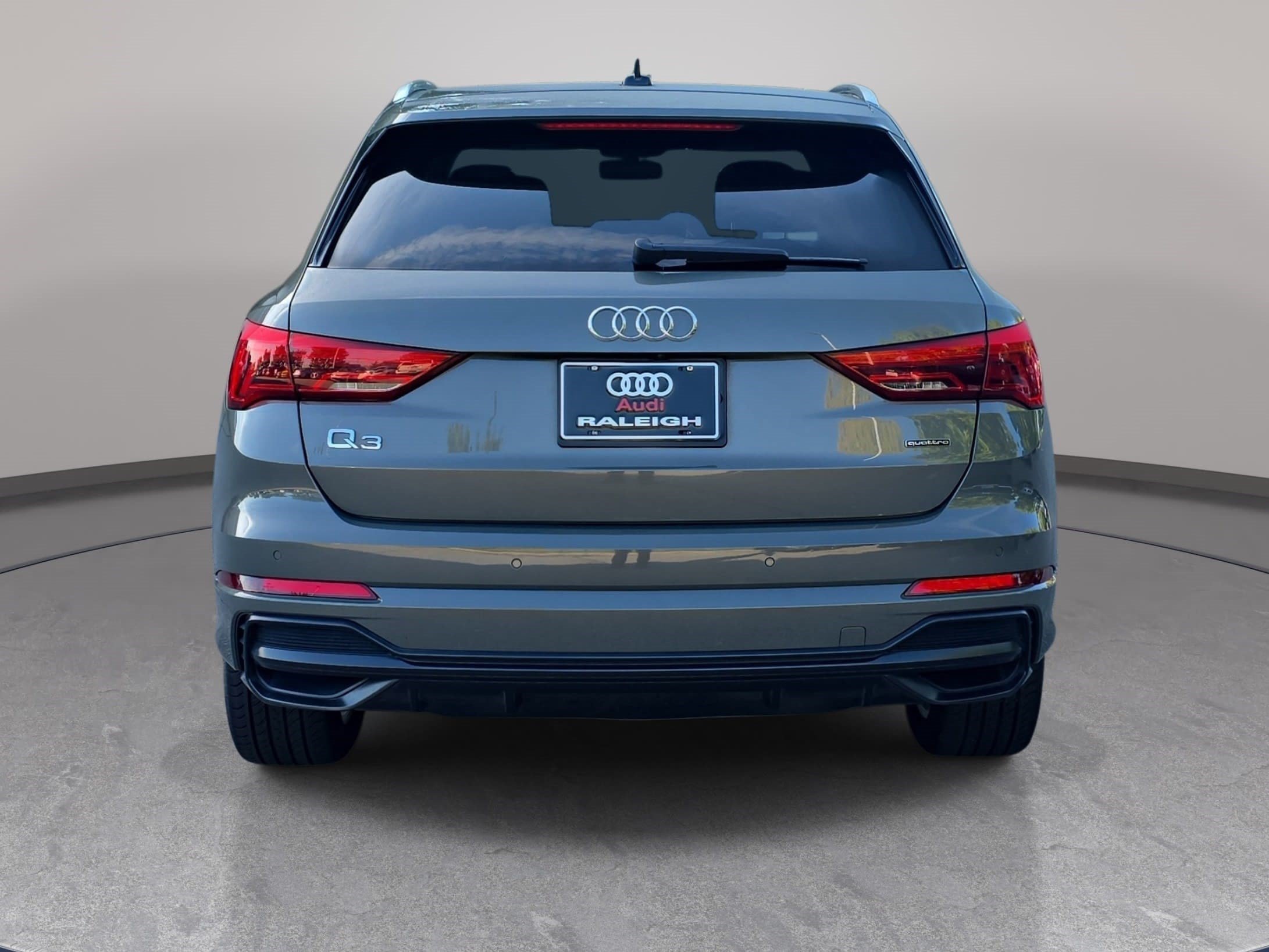 Used 2022 Audi Q3 2.0T Premium w/ Convenience Package AWD/4WD image 6