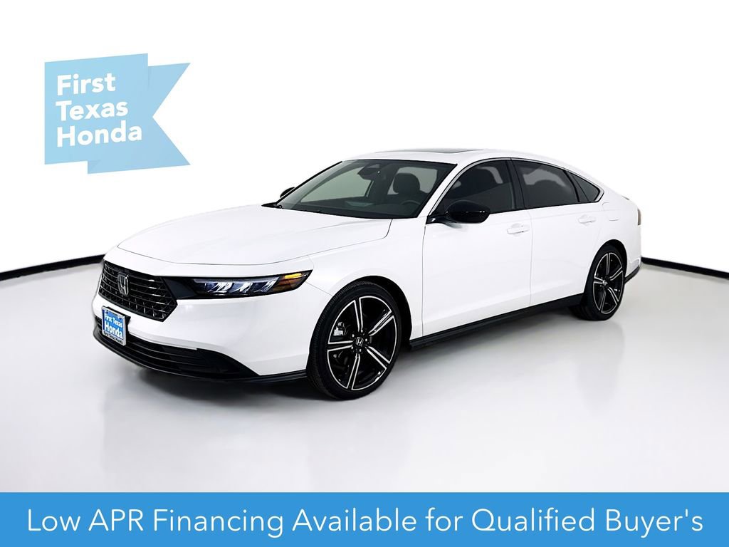 Used 2025 Honda Accord Sport image 3