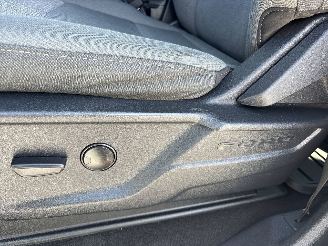 Used 2024 Ford F250 XLT w/ FX4 Off-Road Package image 18