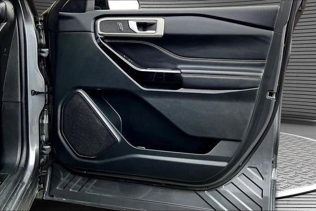 Used 2022 Ford Explorer ST image 28