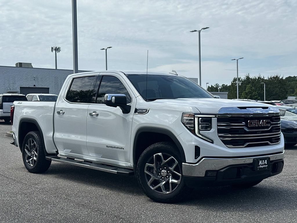 Used 2025 GMC Sierra 1500 SLT w/ SLT Premium Plus Package AWD/4WD image 1