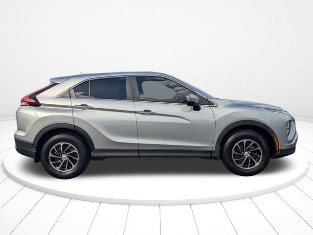 Used 2022 Mitsubishi Eclipse Cross ES FWD image 2