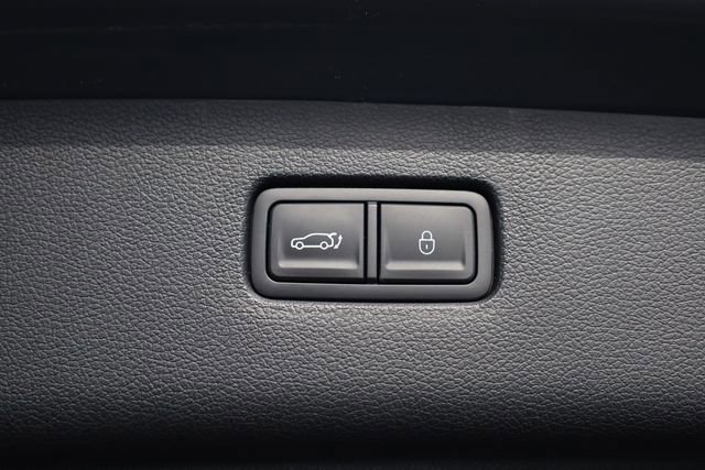 Used 2024 Genesis GV80 3.5T w/ Prestige Package image 27