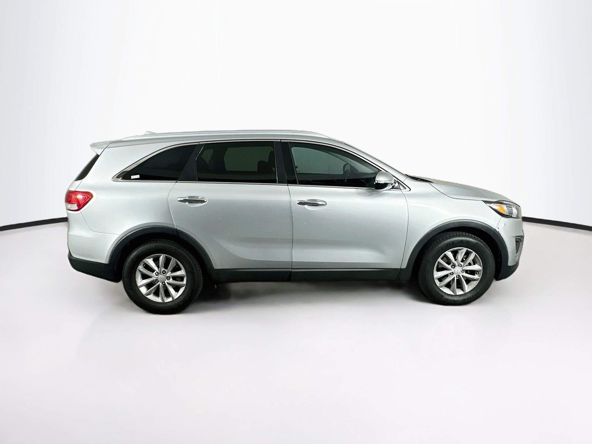 Used 2017 Kia Sorento FWD w/ LX Convenience Package image 10