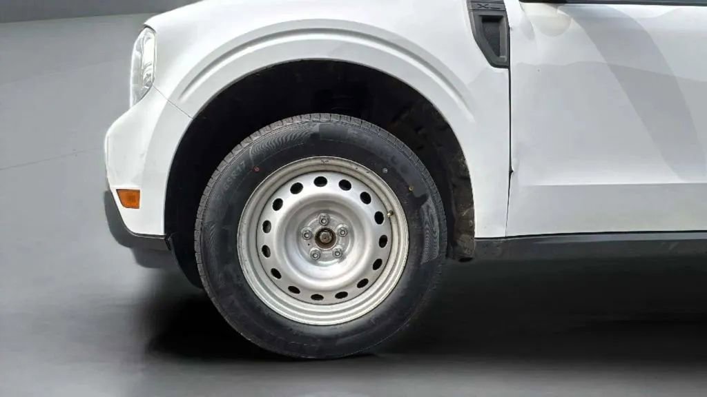 Used 2022 Ford Maverick XL image 22