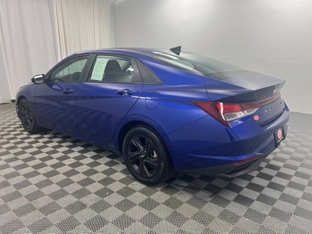 Used 2023 Hyundai Elantra SEL image 5