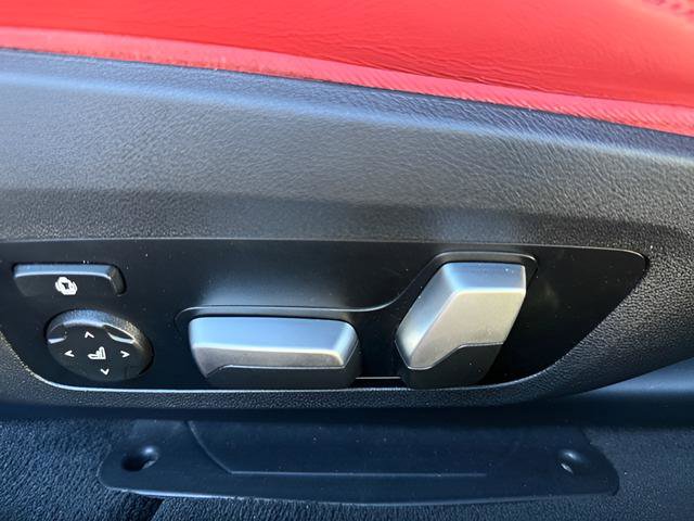 Used 2021 BMW M4 Coupe w/ Executive Package image 12