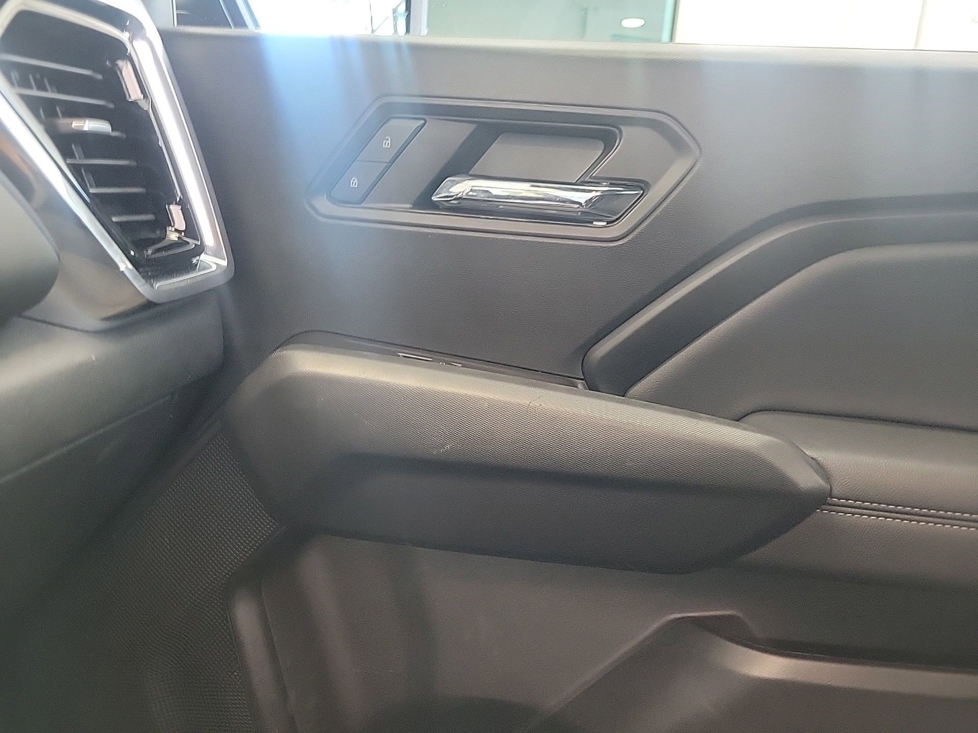 Certified 2024 GMC Canyon Elevation image 25