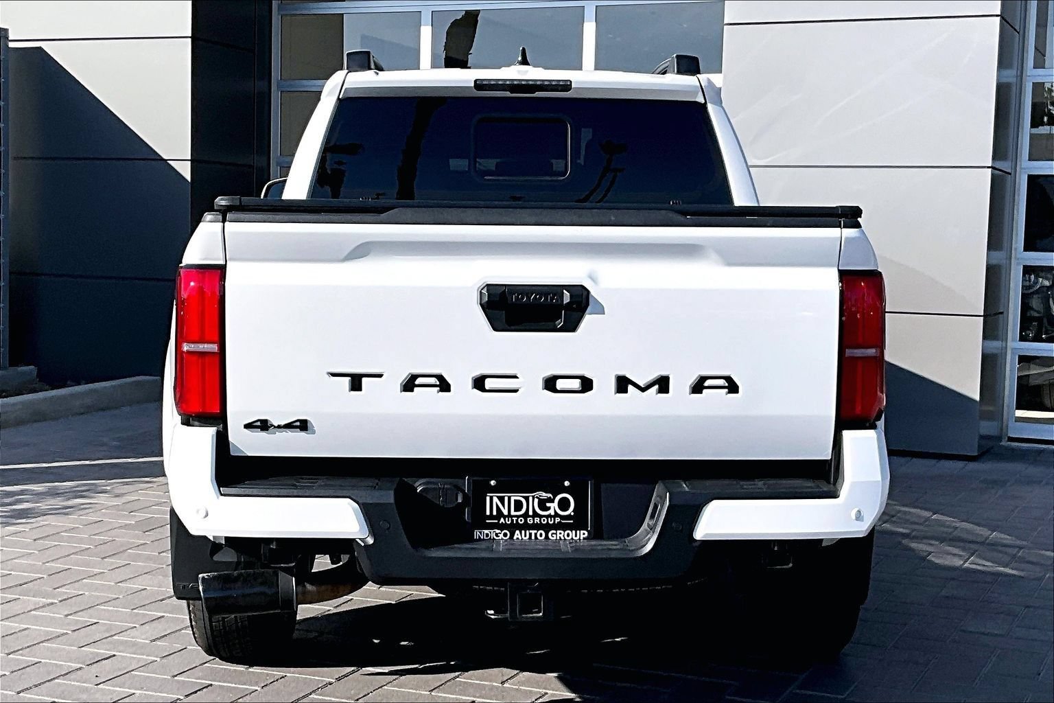 Used 2025 Toyota Tacoma TRD Sport w/ TRD Sport Upgrade Package AWD/4WD image 4