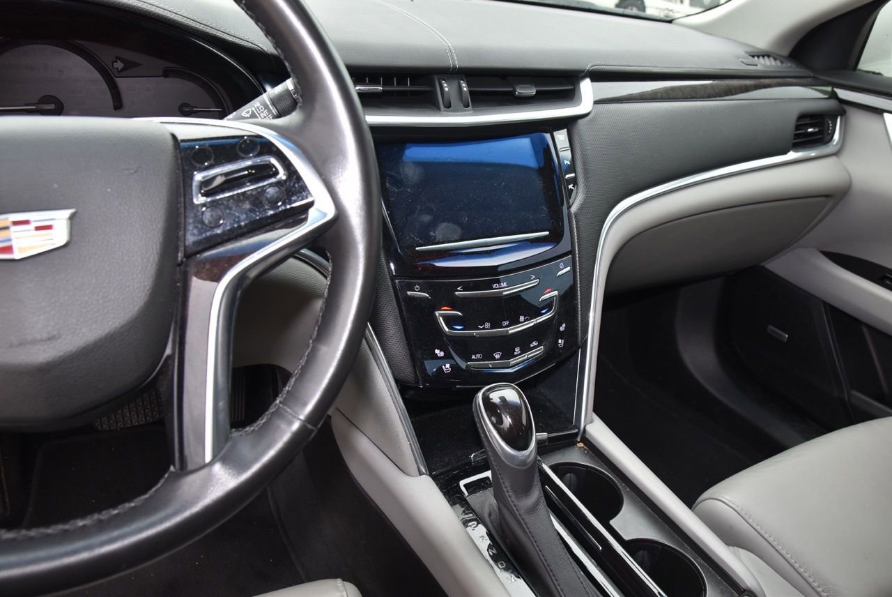 Used 2016 Cadillac XTS Luxury w/ Driver Awareness Package FWD image 9