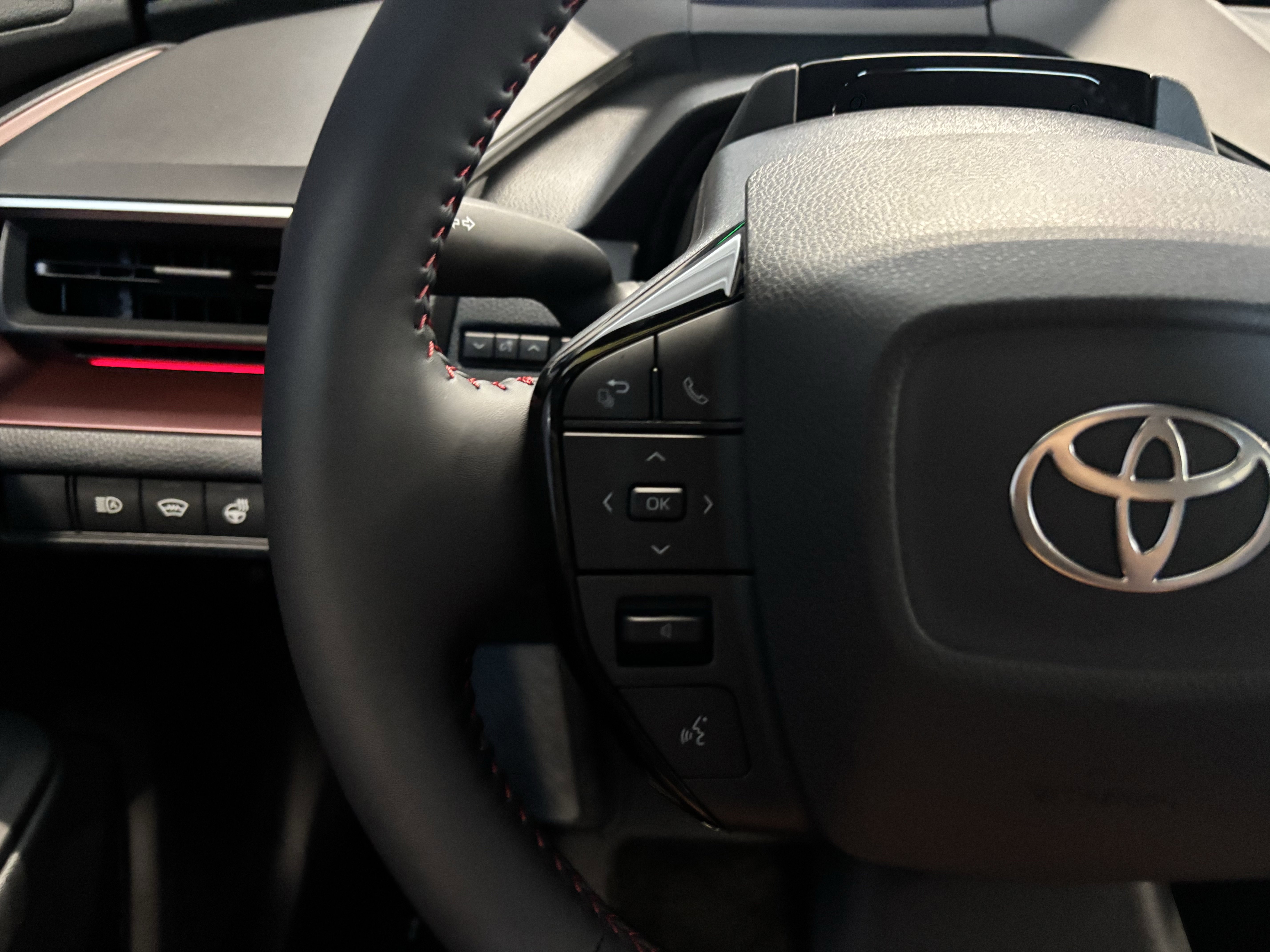 New 2026 Toyota Prius Plug-In Hybrid image 21