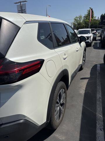 Certified 2023 Nissan Rogue SV FWD image 5