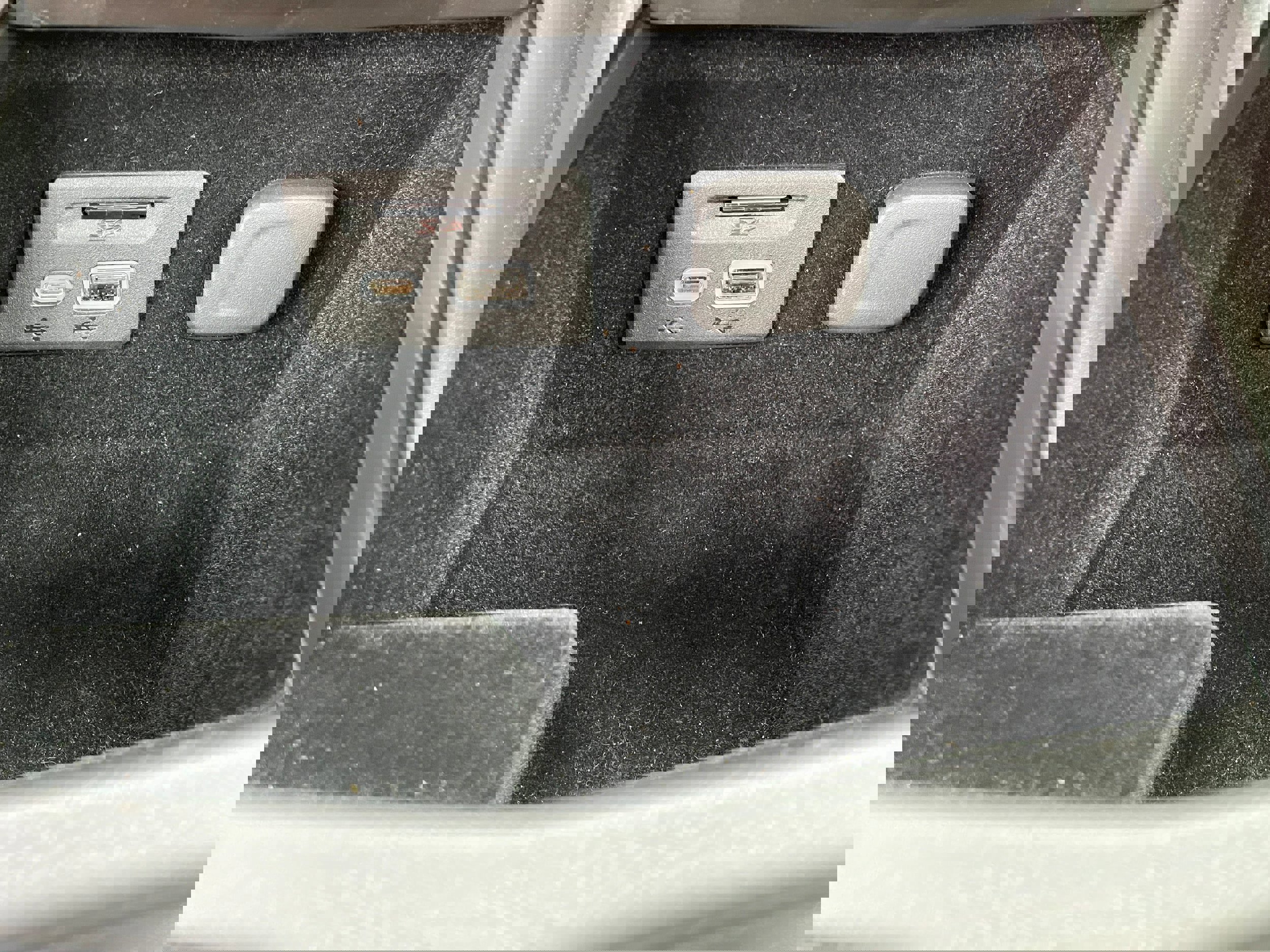 Used 2022 Cadillac XT4 Luxury w/ Cold Weather Package image 27