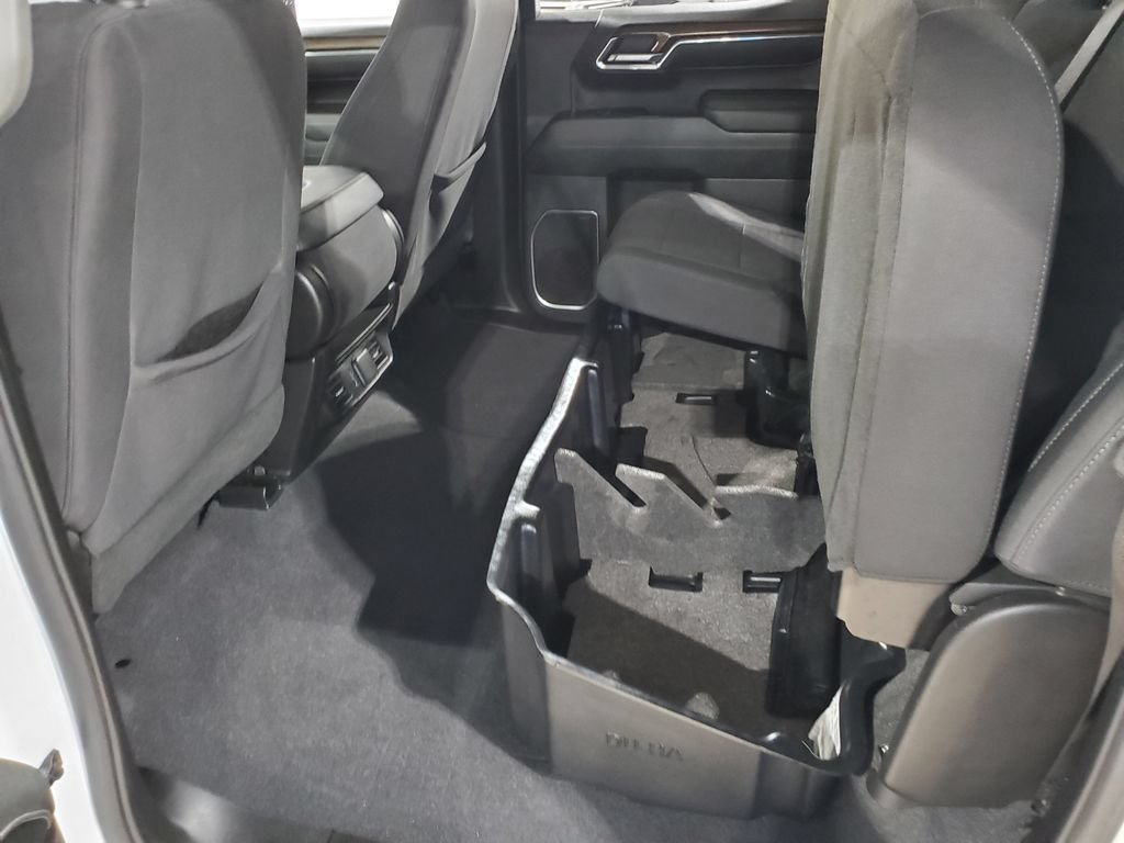 Used 2024 Chevrolet Silverado 1500 LT AWD/4WD image 23