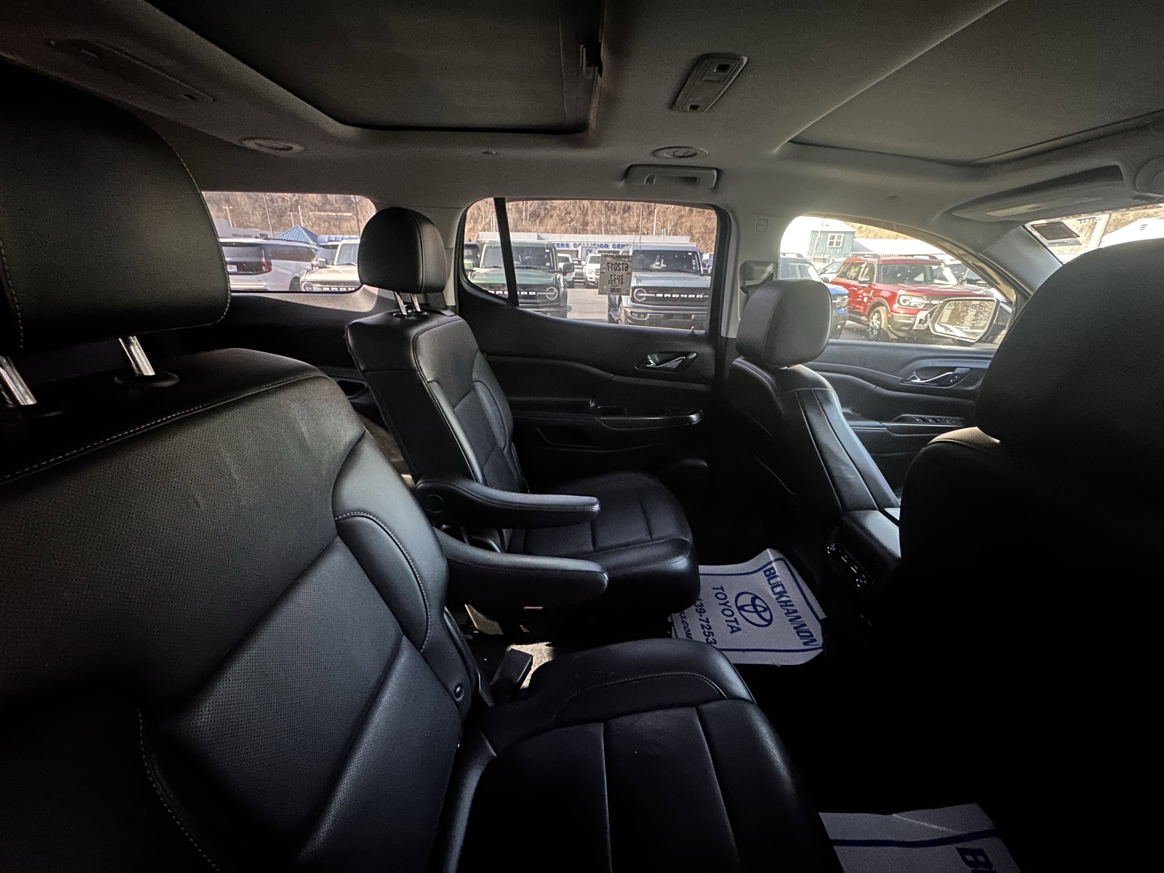 Used 2021 GMC Acadia SLT w/ Trailering Package image 15