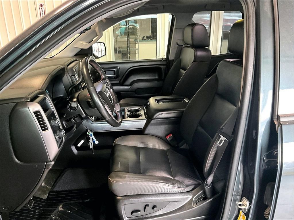 Used 2017 GMC Sierra 1500 SLT w/ All Terrain Package image 10