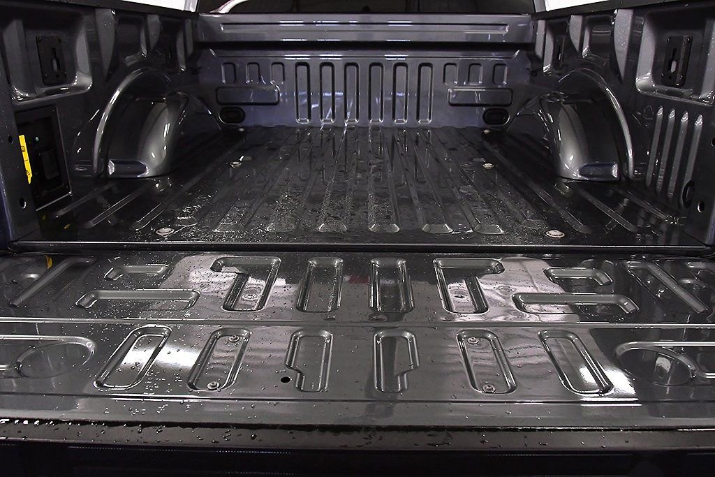 Used 2023 Ford F150 Lightning XLT image 13