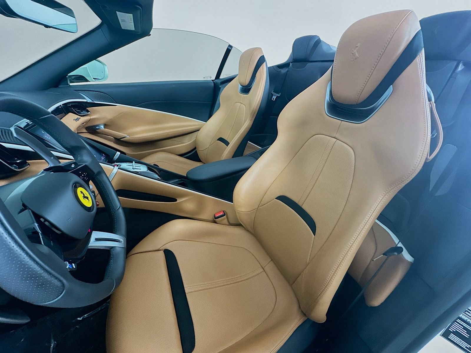Used 2024 Ferrari Roma Spider RWD image 34