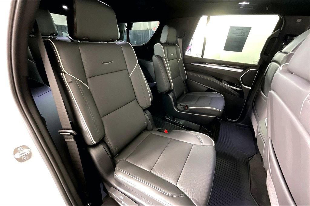 Used 2025 Cadillac Escalade Sport w/ Touring Package image 38