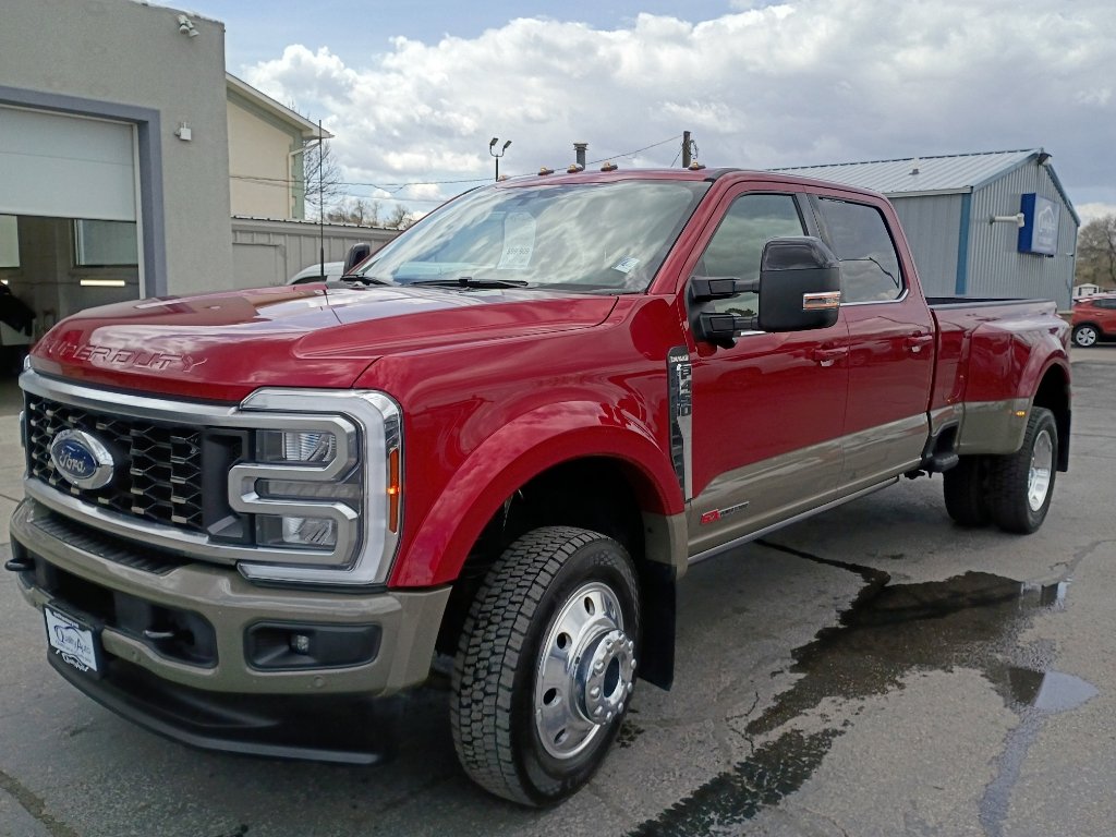 Used 2026 Ford F450 King Ranch w/ FX4 Off-Road Package AWD/4WD image 2