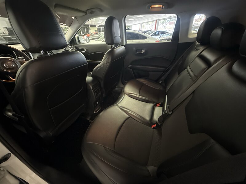 Used 2019 Jeep Compass Latitude AWD/4WD image 25