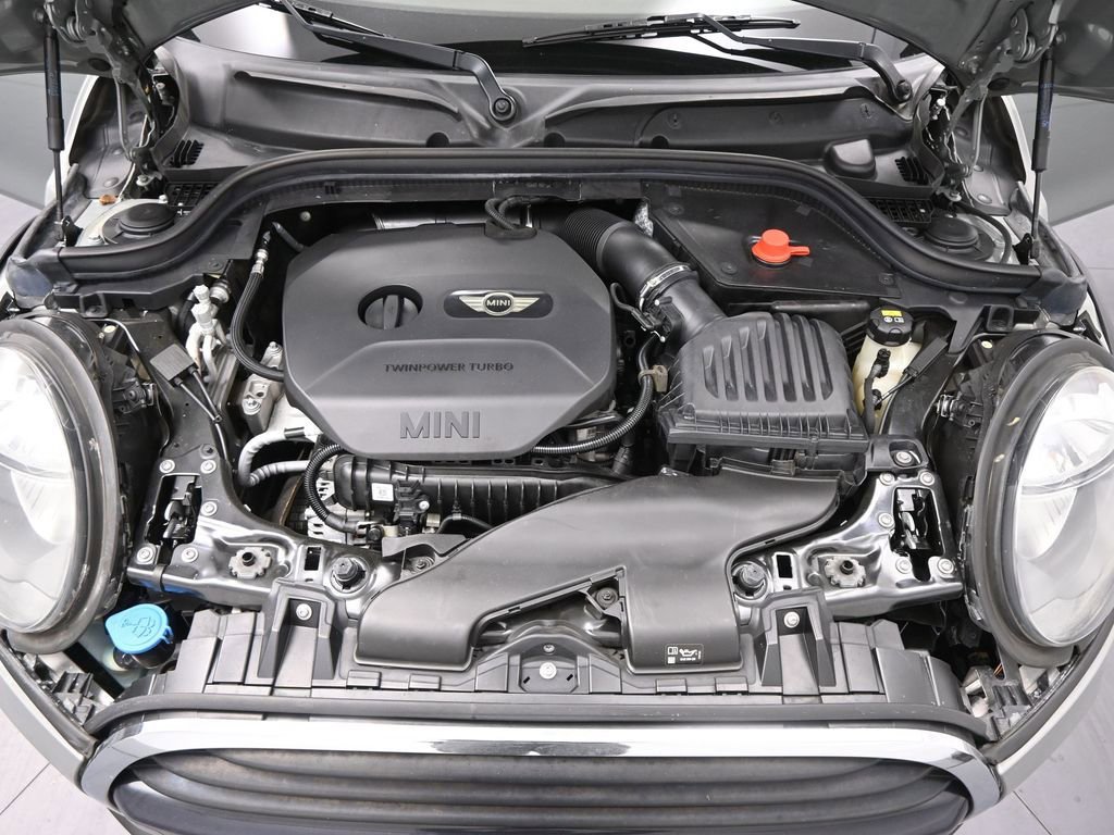 Used 2017 MINI Cooper Convertible image 32