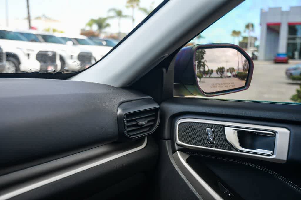 Used 2022 Ford Explorer XLT RWD image 23