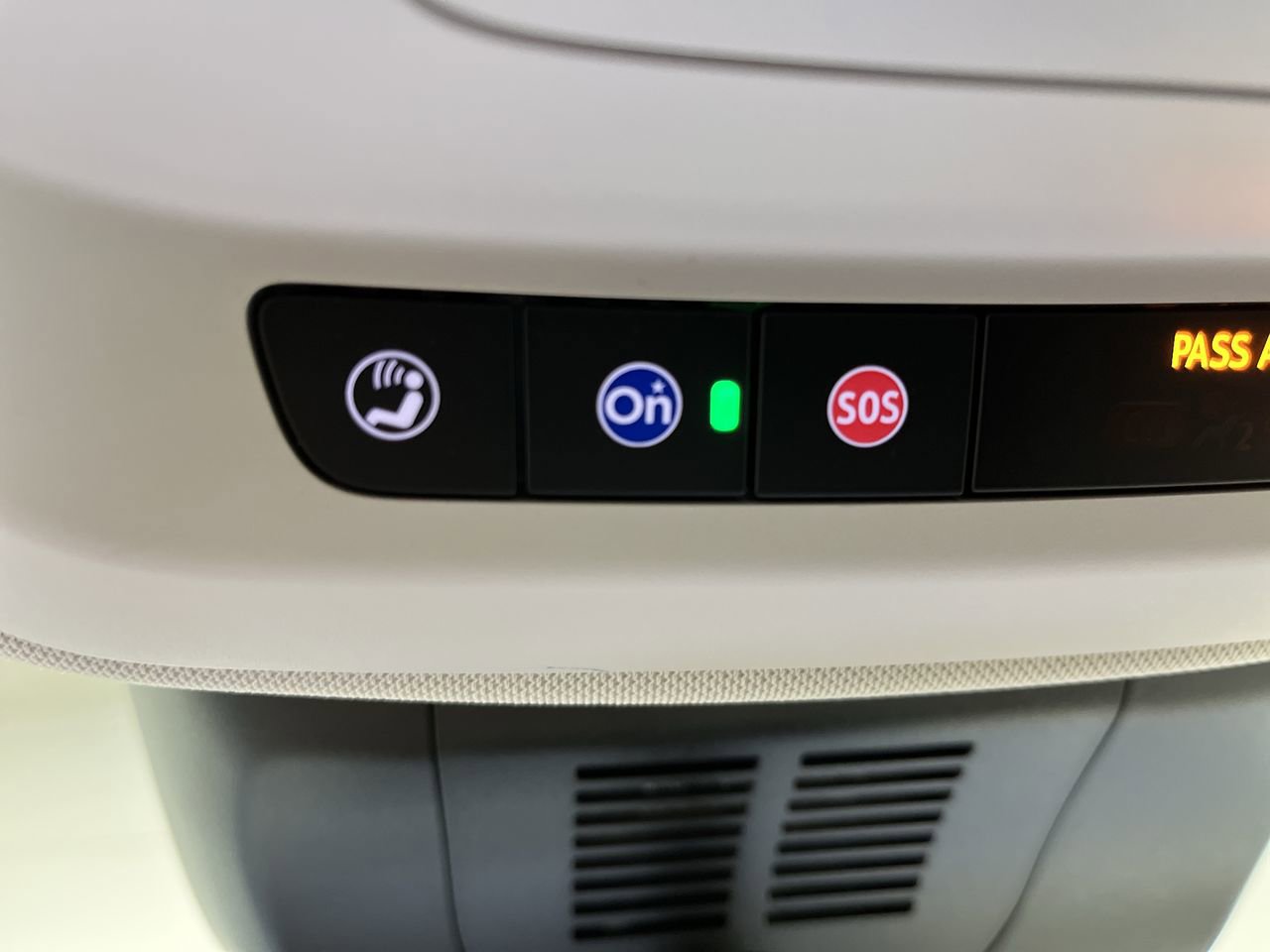 Certified 2024 Buick Envision Avenir image 30