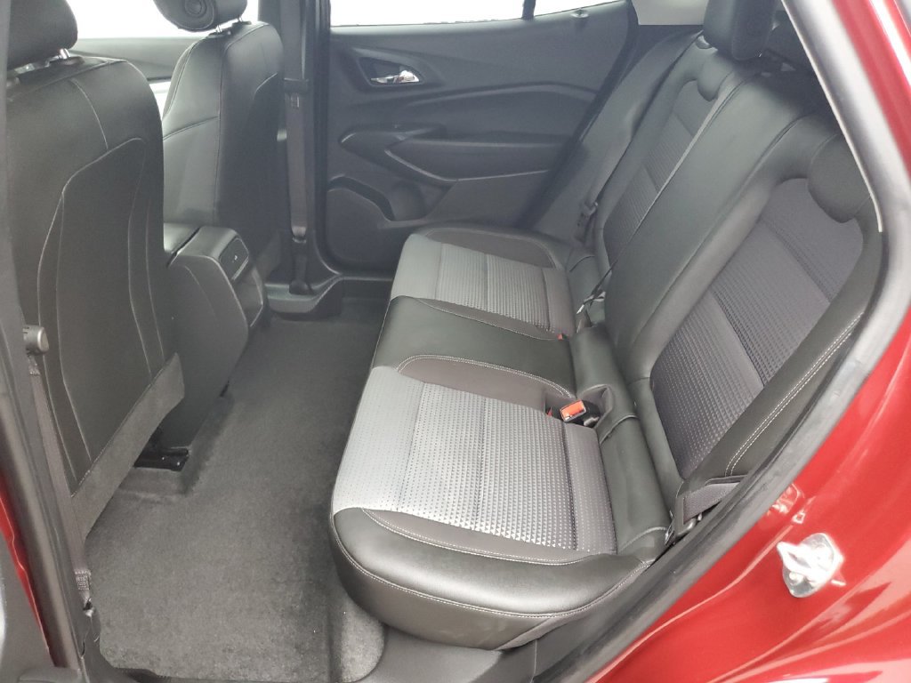 Used 2025 Chevrolet Trax LT FWD image 23