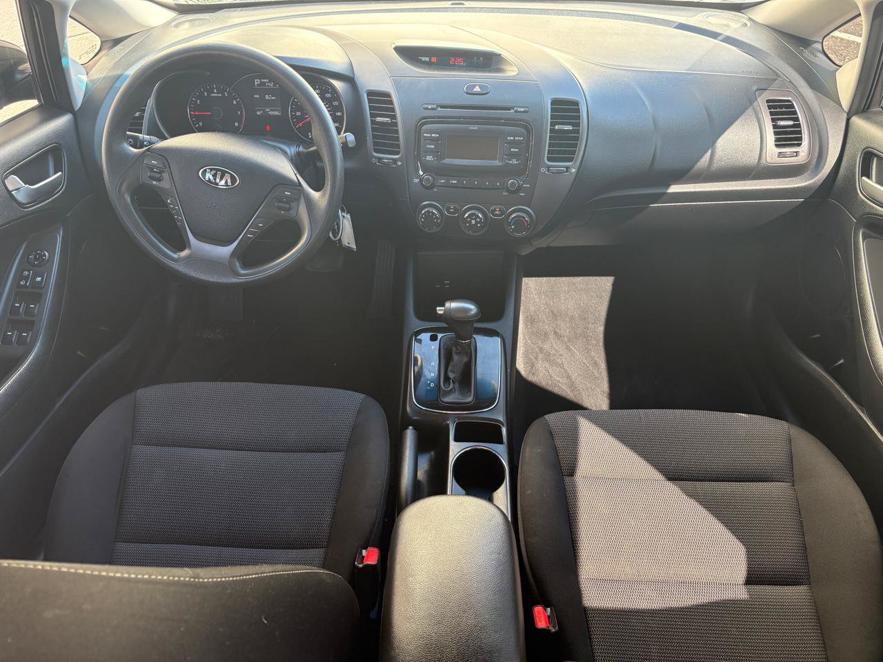 Used 2017 Kia Forte LX FWD image 10