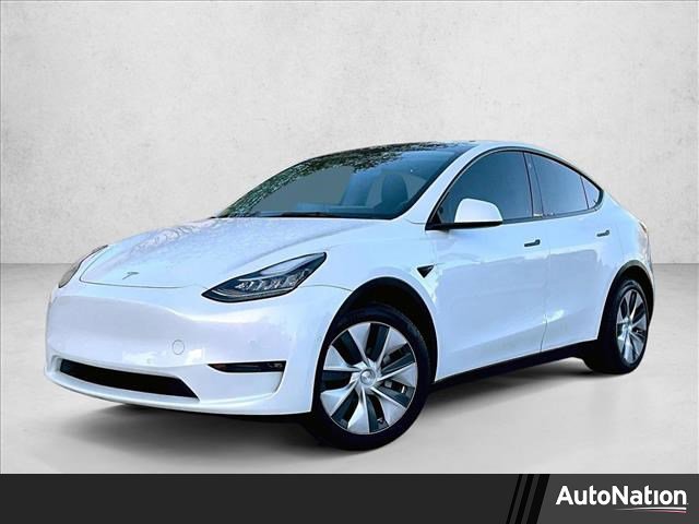Used 2022 Tesla Model Y Long Range image 1