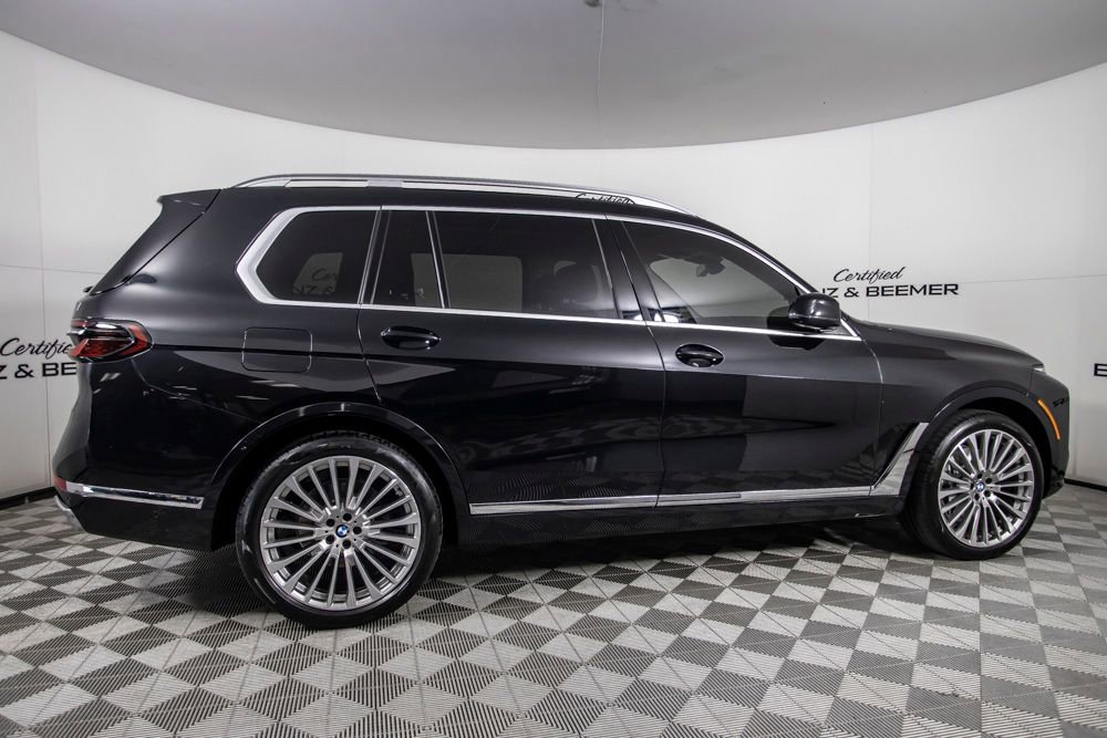 Used 2024 BMW X7 xDrive40i w/ Parking Assistance Package image 4