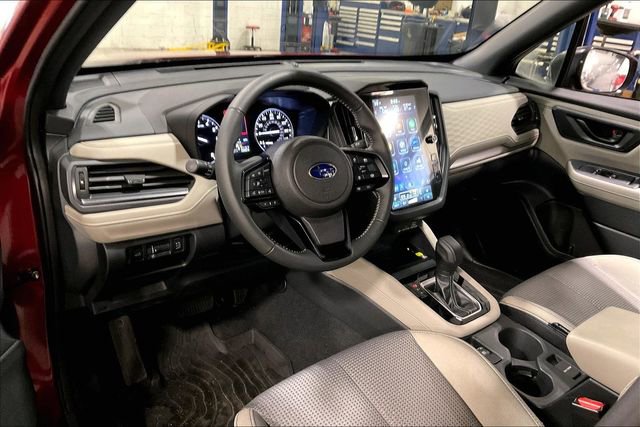 Used 2025 Subaru Forester Premium image 14
