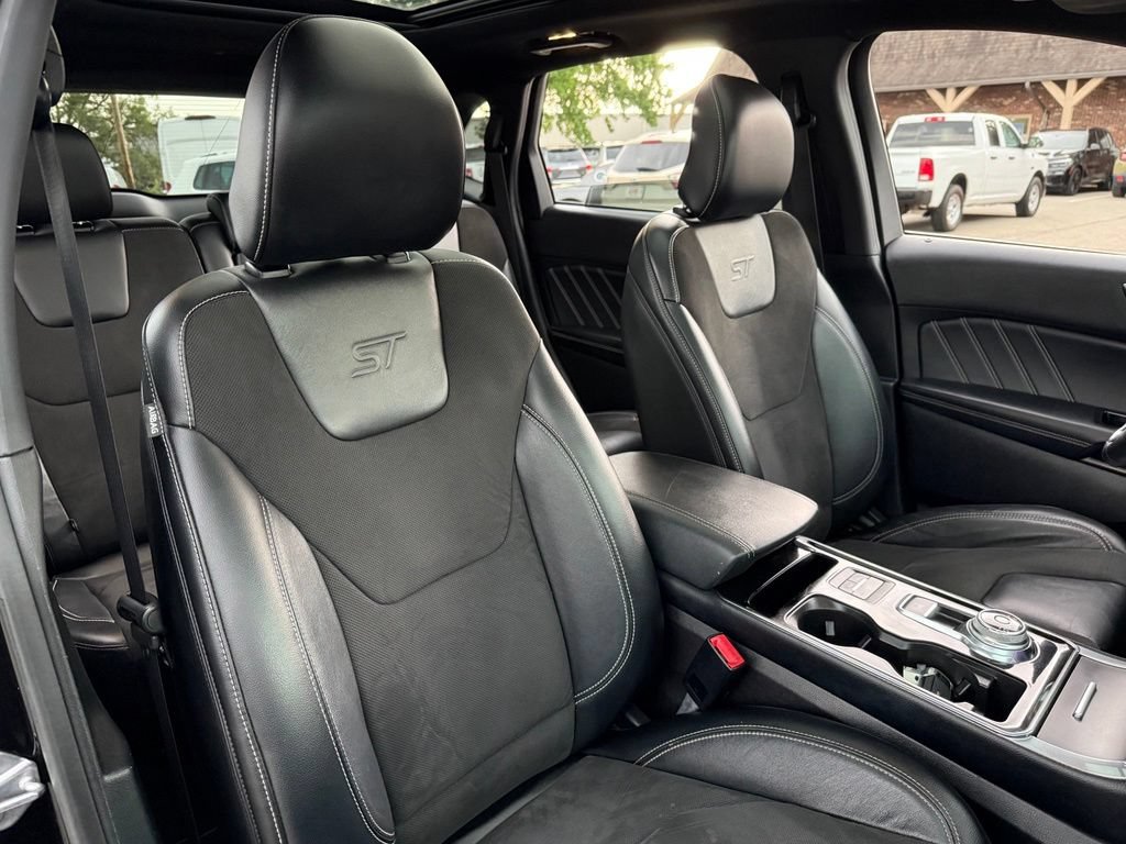 Used 2019 Ford Edge ST w/ Equipment Group 401A AWD/4WD image 27