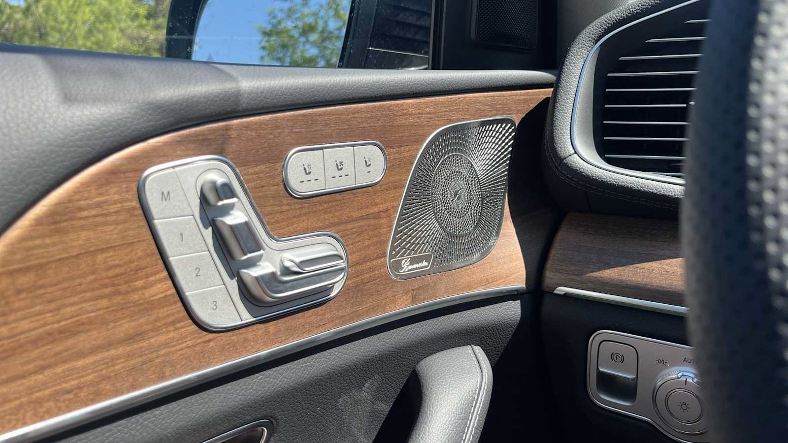New 2026 Mercedes-Benz GLS 450 4MATIC image 48