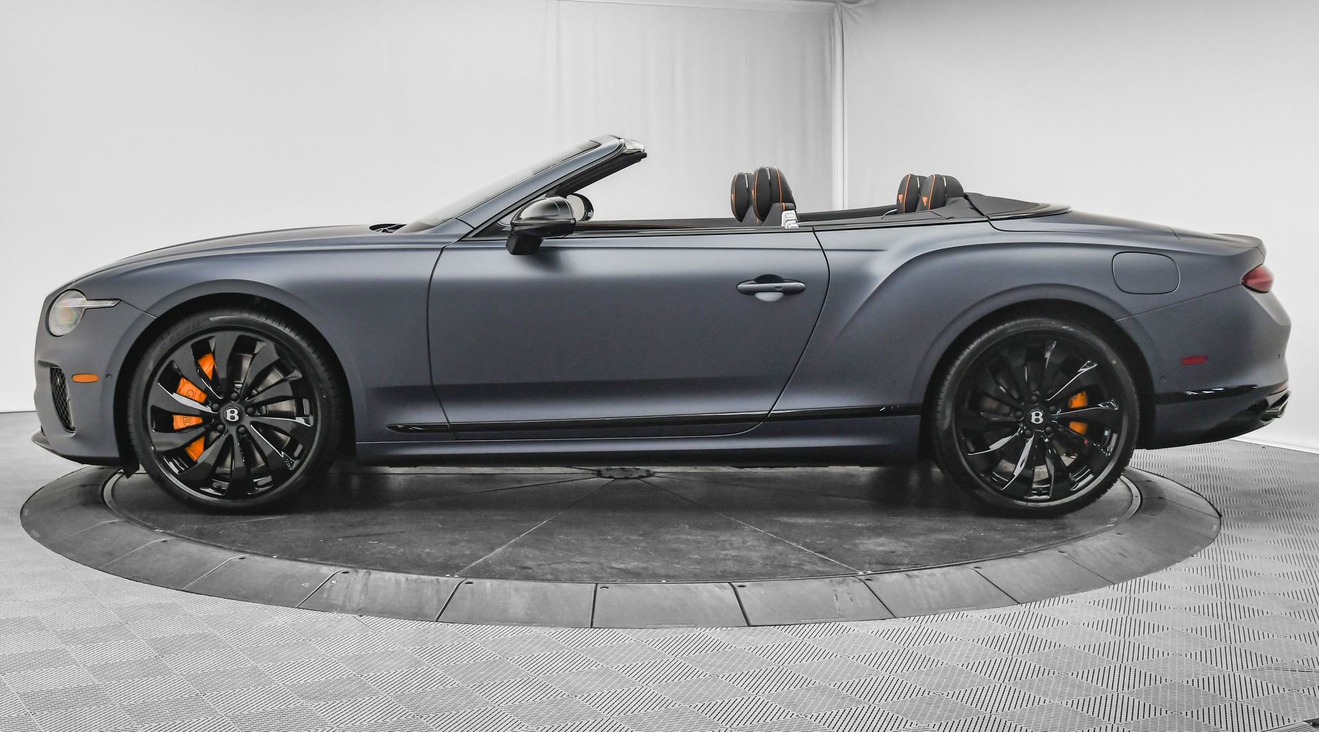 New 2026 Bentley Continental GTC AWD/4WD image 9