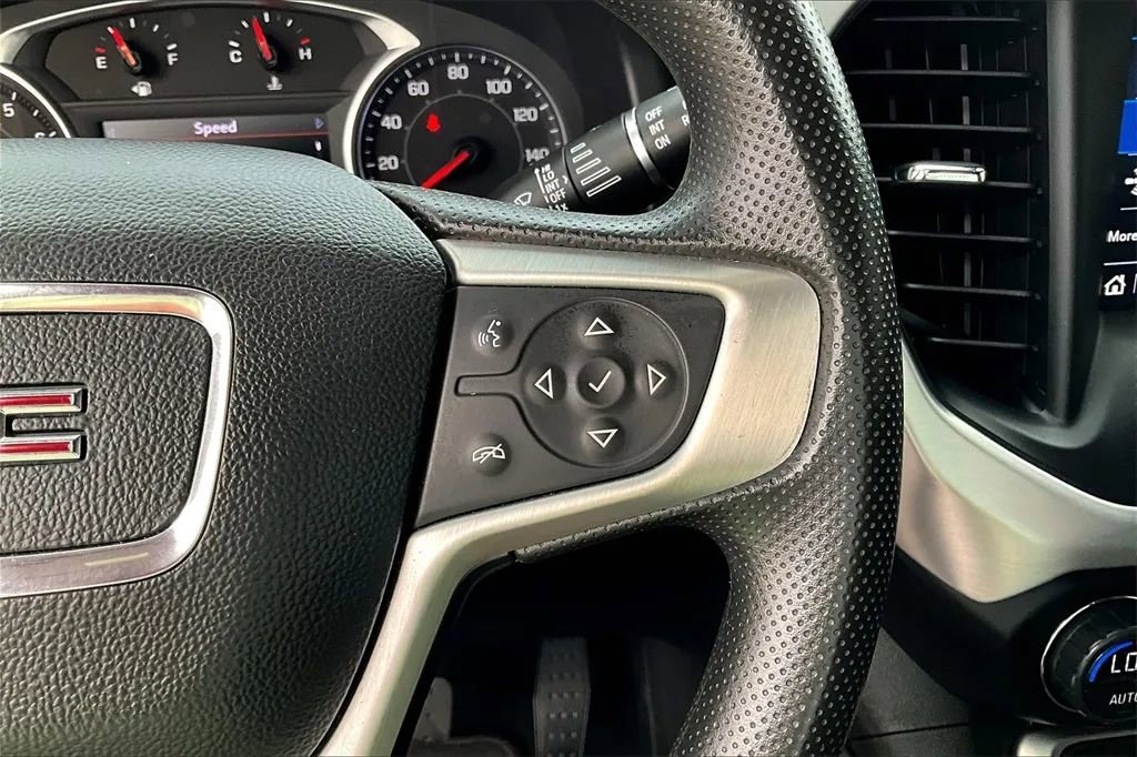 Used 2021 GMC Acadia SLE w/ Driver Convenience Package image 19