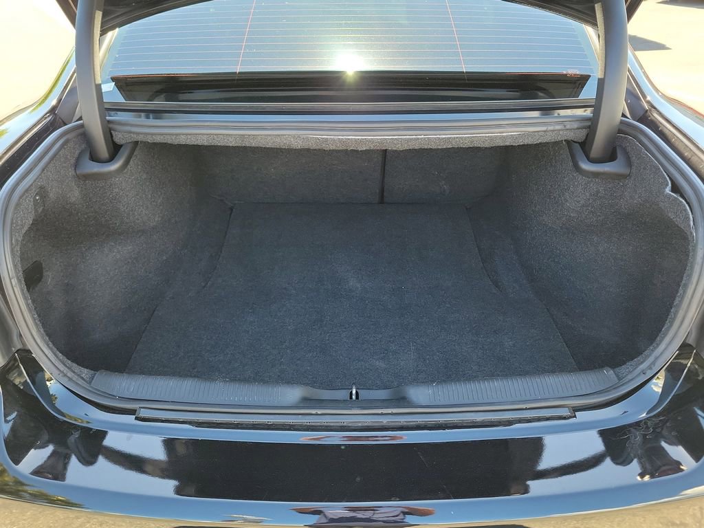 Used 2019 Dodge Charger R/T RWD image 18