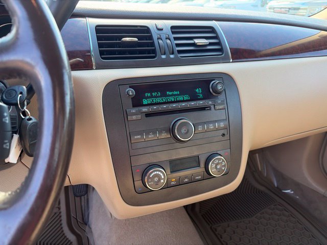 Used 2010 Buick Lucerne CXL w/ Driver Confidence Package FWD image 24
