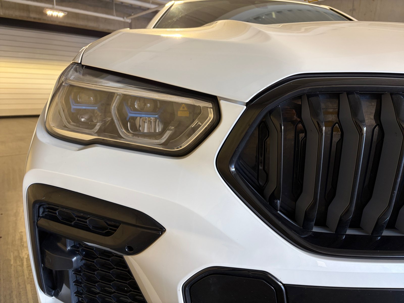 Used 2022 BMW X6 M50i w/ Executive Package AWD/4WD image 14