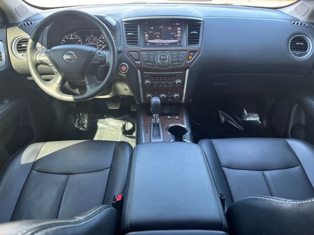 Used 2019 Nissan Pathfinder Platinum FWD image 17