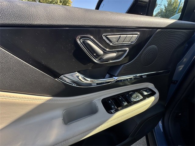 New 2026 Lincoln Corsair Premiere image 24