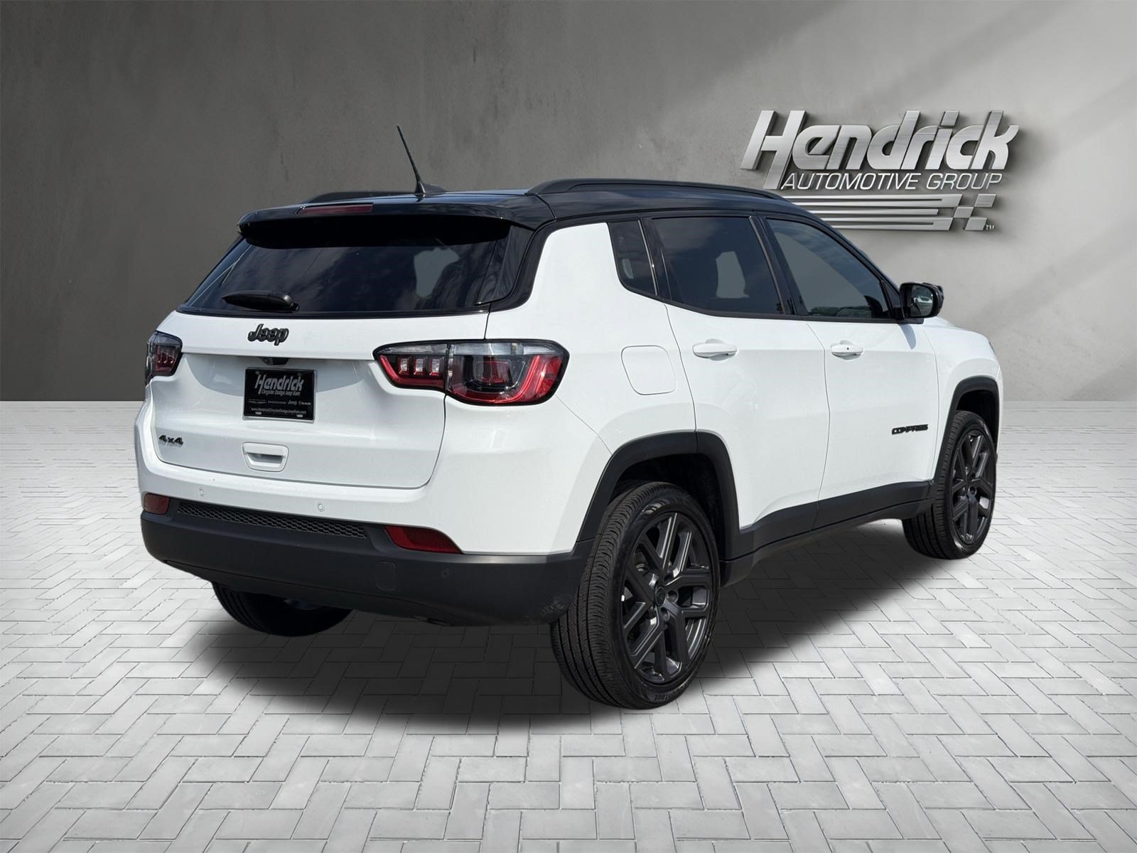 Used 2026 Jeep Compass Limited AWD/4WD image 10