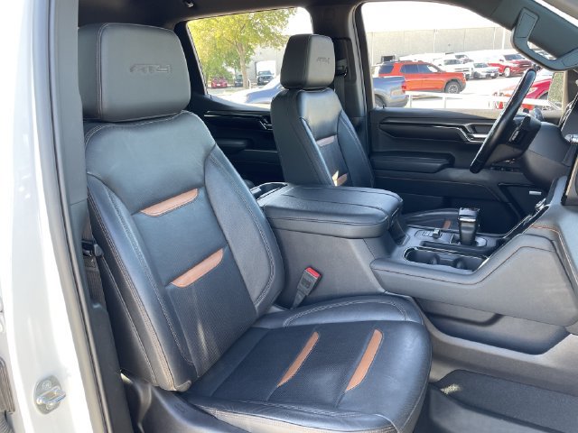 Used 2024 GMC Sierra 1500 AT4 w/ Technology Package AWD/4WD image 29