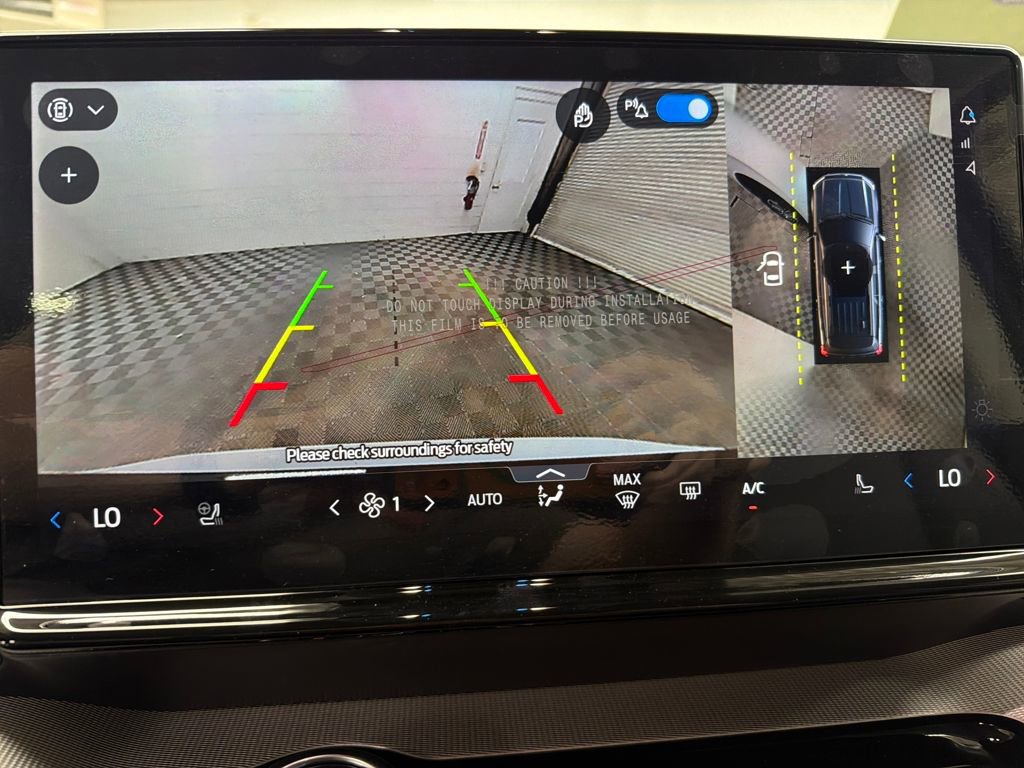 New 2026 Ford Expedition Active image 25