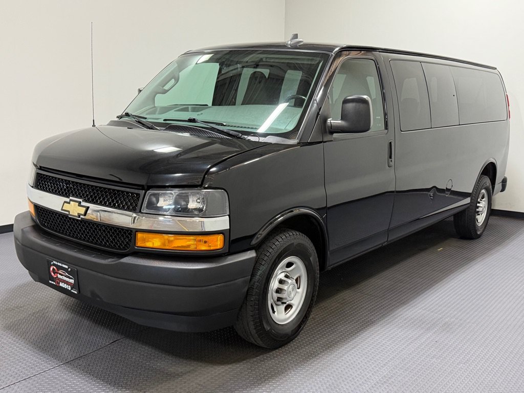 Used 2019 Chevrolet Express 3500 LS RWD image 1