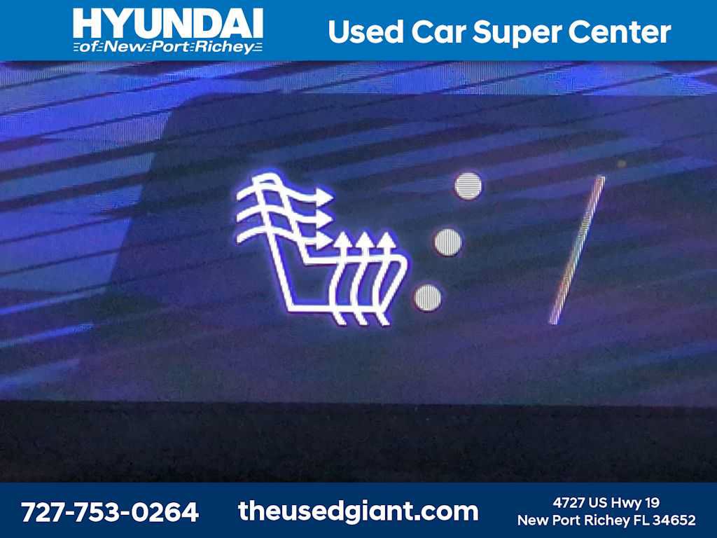 Used 2026 Chevrolet Traverse Z71 w/ LPO, Floor Liner Package AWD/4WD image 26